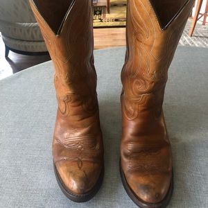 Mens Dingo Cowboy boots!  9.5 D